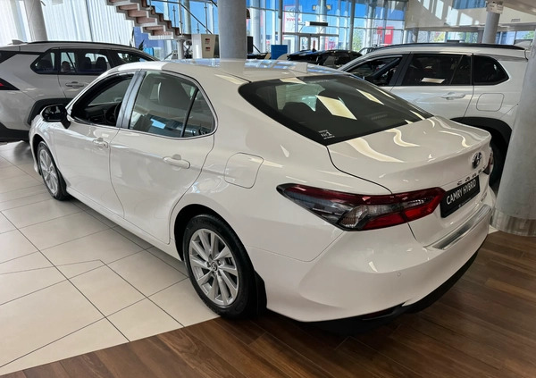 Toyota Camry cena 163448 przebieg: 5, rok produkcji 2023 z Łochów małe 29